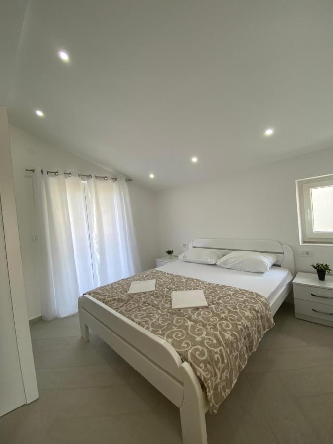 Mavalux Apartments Tivat Ngoại thất bức ảnh