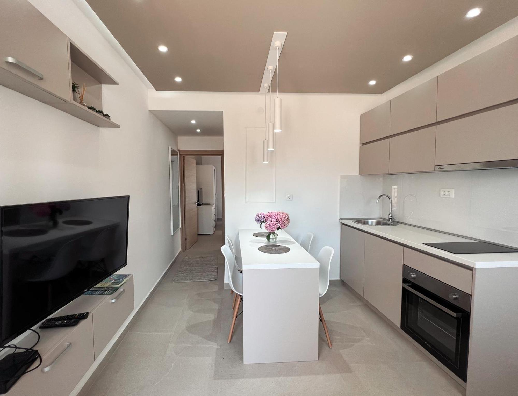 Mavalux Apartments Tivat Ngoại thất bức ảnh